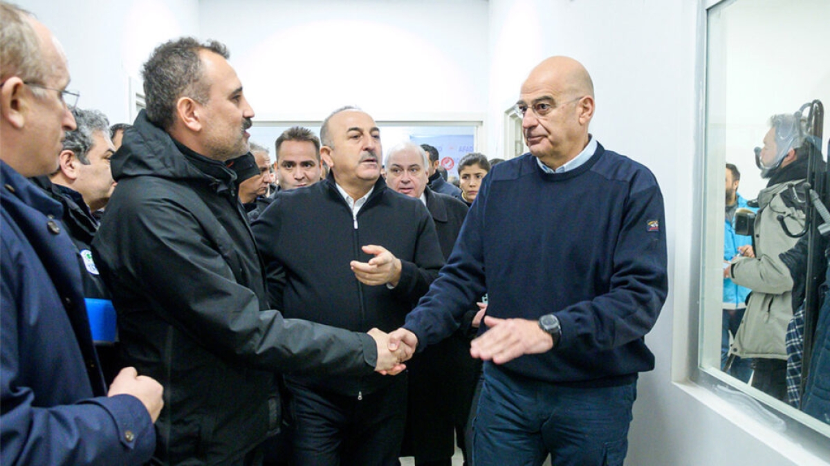 Τσαβούσογλου: «Πραγματικός γείτονας η Ελλάδα»