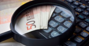 Φοροδιαφυγή: 930 «φρέσκα» πρόσωπα πιάστηκαν σε 5 μήνες από ΑΑΔΕ και Αρχή για το ξέπλυμα μαύρου χρήματος