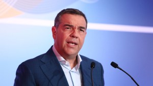 «Καμία συγκάλυψη» λέει ο Α.Τσίπρας για την Χίο και στηρίζει τους… Τούρκους διακινητές!