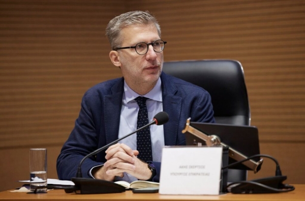 Νέος κυβερνητικός εκπρόσωπος ο Άκης Σκέρτσος