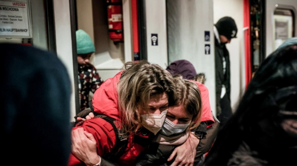 Ουκρανοί πρόσφυγες αναζητούν την ελπίδα στην Ελλάδα: «Κανείς δεν θα ξεχάσει όσα συνέβησαν»
