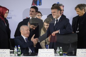Βίντεο: Ο Ε.Μακρόν προσπάθησε να δείξει στον Ρ.Τ.Ερντογάν ότι είναι το… «αφεντικό» και κατάφερε το αντίθετο!