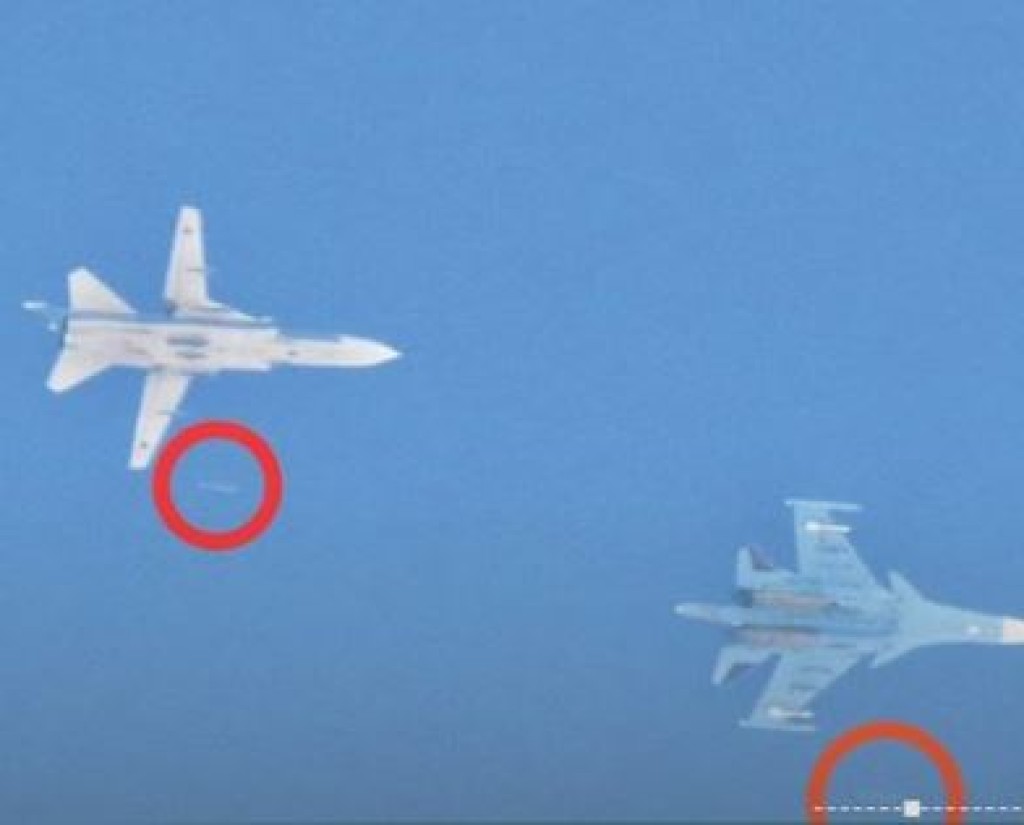 Ρώσοι και Σύριοι βομβαρδίζουν αεροπορικώς ισλαμικές τρομοκρατικές οργανώσεις (βίντεο)