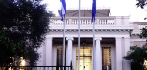 Κυβέρνηση: Μετά το πένθος, οι οριστικές αποφάσεις για το εκλογικό χρονοδιάγραμμα