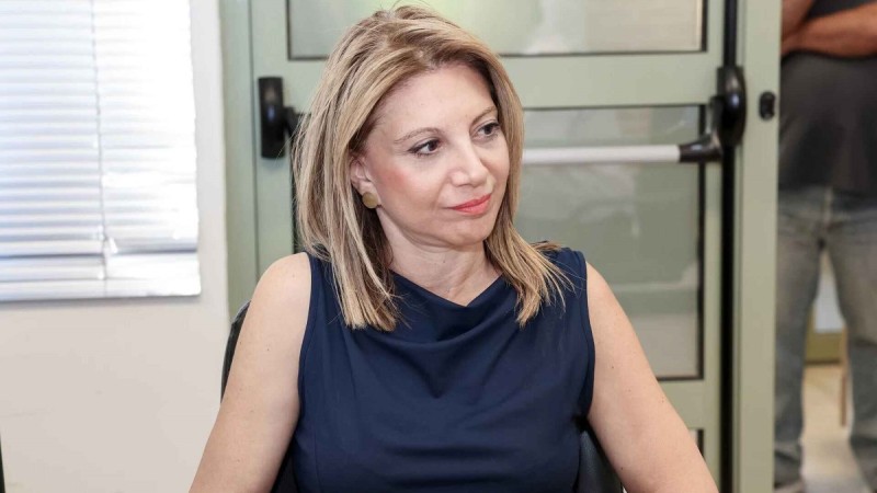 Μ.Καρυστιανού κατά Α.Γεωργιάδη για δείπνο στην Αθηναϊκή Λέσχη: «Διαφάνεια ή κλειστές λέσχες;»
