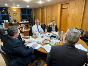 Χριστίνα Σταρακά: H κάθετη σύνδεση Αγρινίου - Ιονίας Οδού και ο άξονας Πλατυγιάλι-Αστακός-Αγρίνιο-Καρπενήσι τέθηκαν στη συνάντηση με τον Υπουργό Υποδομών και Μεταφορών Χρ. Σταϊκούρα