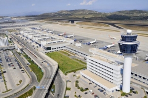 Χωρίς κενές θέσεις, αλλά με μάσκα στα αεροπλάνα