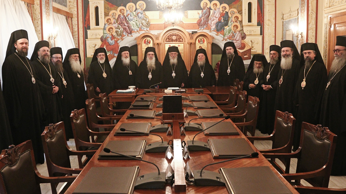 Ιερά Σύνοδος για τα ομοφυλόφιλα ζευγάρια: «Τα παιδιά δεν είναι κατοικίδια για όποιον θέλει να νιώσει κηδεμόνας»