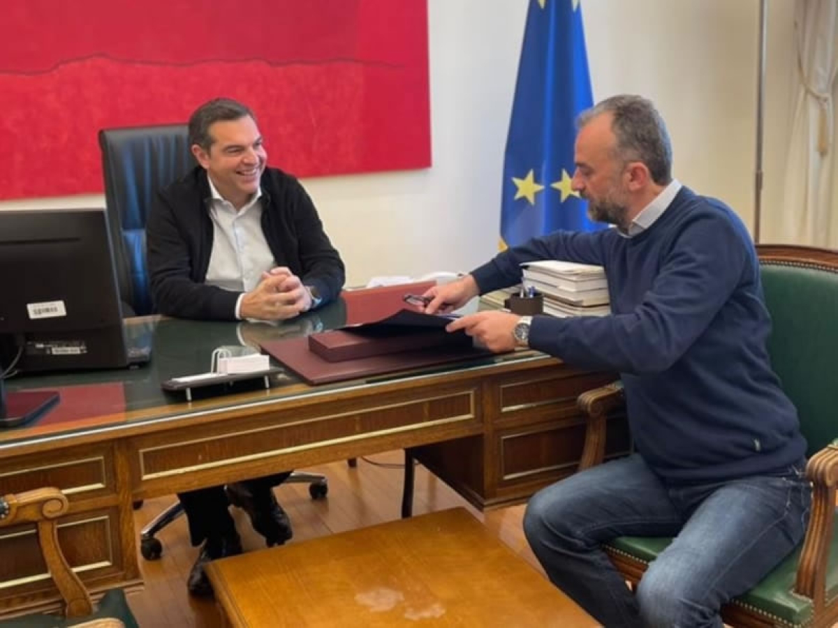 Γρηγόρης Θεοδωράκης: Η ανακοίνωση των υποψηφίων του ΣΥΡΙΖΑ-Π.Σ. για τις επικείμενες εκλογές μας γεμίζει δύναμη και αισιοδοξία για την επικράτηση στη μάχη που ξεκίνησε.