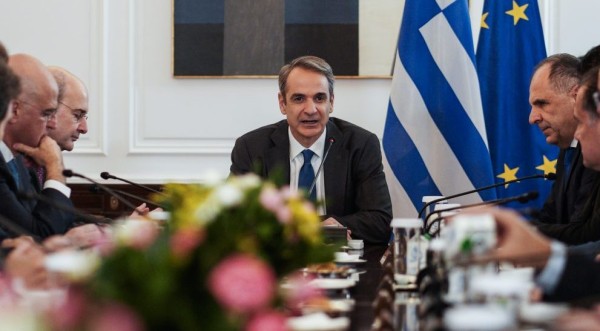 Ανάλυση: Ο Μητσοτάκης δεν αποκλείει πρόωρες εκλογές στο Υπουργικό Συμβούλιο