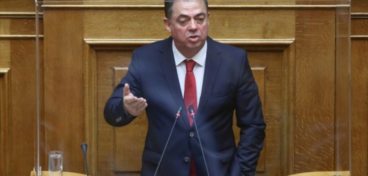 Με το παράδειγμα του ΔΠΠΝΤ ο Κωνσταντόπουλος θύμισε τα δύο μέτρα και δύο σταθμά της Κεραμέως