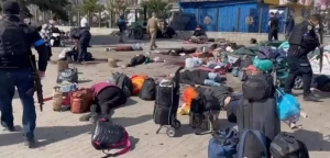 Πόλεμος στην Ουκρανία: Βομβαρδισμός σιδηροδρομικού σταθμού απ’ όπου φεύγουν άμαχοι