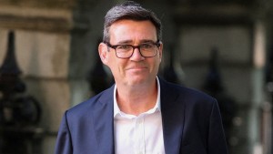 Ο Ά.Μπέρναμ είναι ο νέος πρωθυπουργός της Βρετανίας και αναλαμβάνει καθήκοντα την επόμενη εβδομάδα