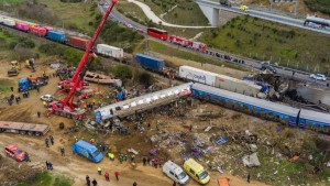 Το Ελεγκτικό Συνέδριο… ελέγχει το μπάζωμα στα Τέμπη