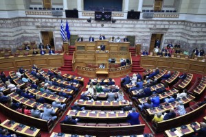 Νέα ένταση Κωνσταντοπούλου – Κανέλλη στη Βουλή για μήνυση και «χούντα» (βίντεο)