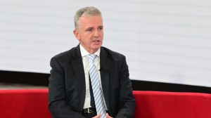 Τι απαντούν τα ΕΛΤΑ για την ασφάλιση των €461.000 ευρώ για τυχόν ζημιές από τον Σκλήκα μια ημέρα πριν παραιτηθεί