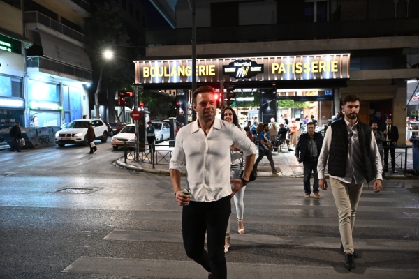 Στέφανος Κασσελάκης: Με ραδιοφωνική εκπομπή «Στο Κόκκινο» – Θα απαντά σε ερωτήσεις ακροατών
