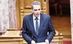 Ο Συρίγος “έκλεισε το μάτι” στη Σύγκλητο να προχωρήσει