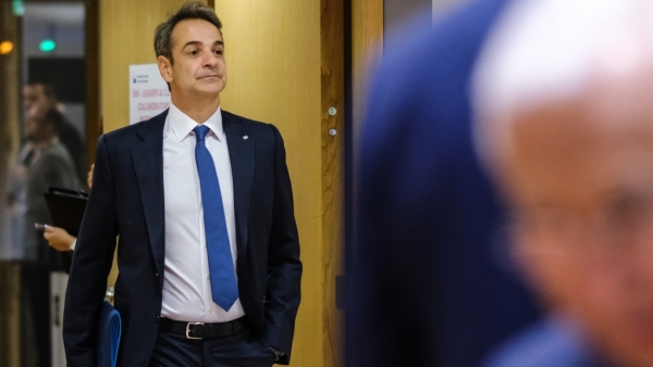Μητσοτάκης: «Δεν κάνουμε πολιτική με γνώμονα τις δημοσκοπήσεις, χρειαζόταν παρεμβάσεις το ποδόσφαιρο»