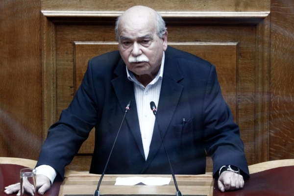 Ο Νίκος Βούτσης αποχώρησε από τον ΣΥΡΙΖΑ