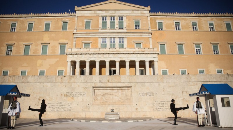 ΠΑΣΟΚ: Ένσταση αντισυνταγματικότητας κατά της τροπολογίας για τον Άγνωστο Στρατιώτη