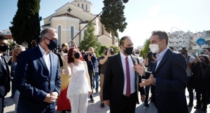 Η αντίδραση Μητσοτάκη όταν μία γυναίκα στην Καλαμαριά του είπε πως δεν έχει κάνει το εμβόλιο