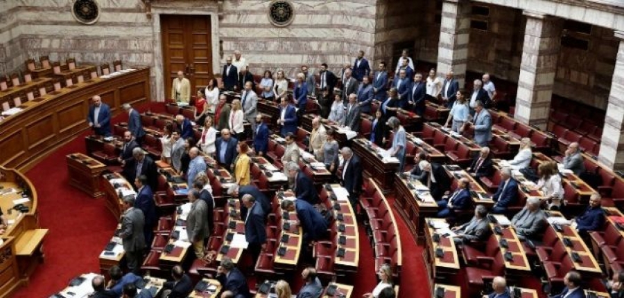 Απορρίφθηκε η ένσταση αντισυνταγματικότητας για διατάξεις που αφορούν άσυλο, ΟΤΑ και Επιτροπή Ανταγωνισμού