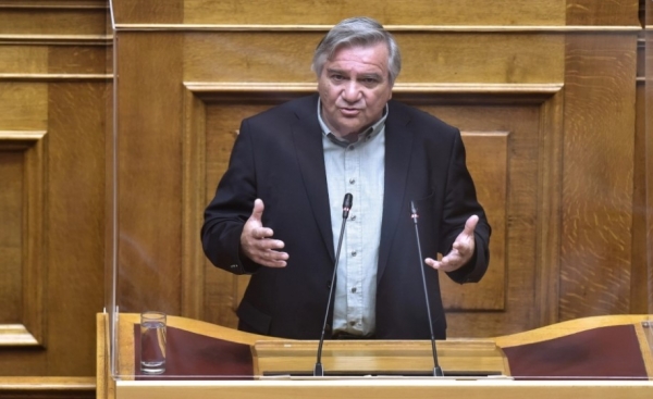 ΚΙΝΑΛ: Υποψήφιος για την ηγεσία ο Χάρης Καστανίδης