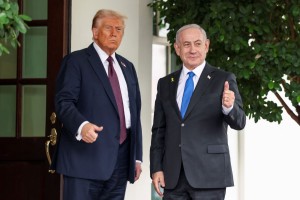 Ολοκληρώθηκε η συνάντηση Ν.Τραμπ – Μ.Νετανιάχου: «Ιστορική μέρα για την ειρήνη» λέει ο Αμερικανός πρόεδρος
