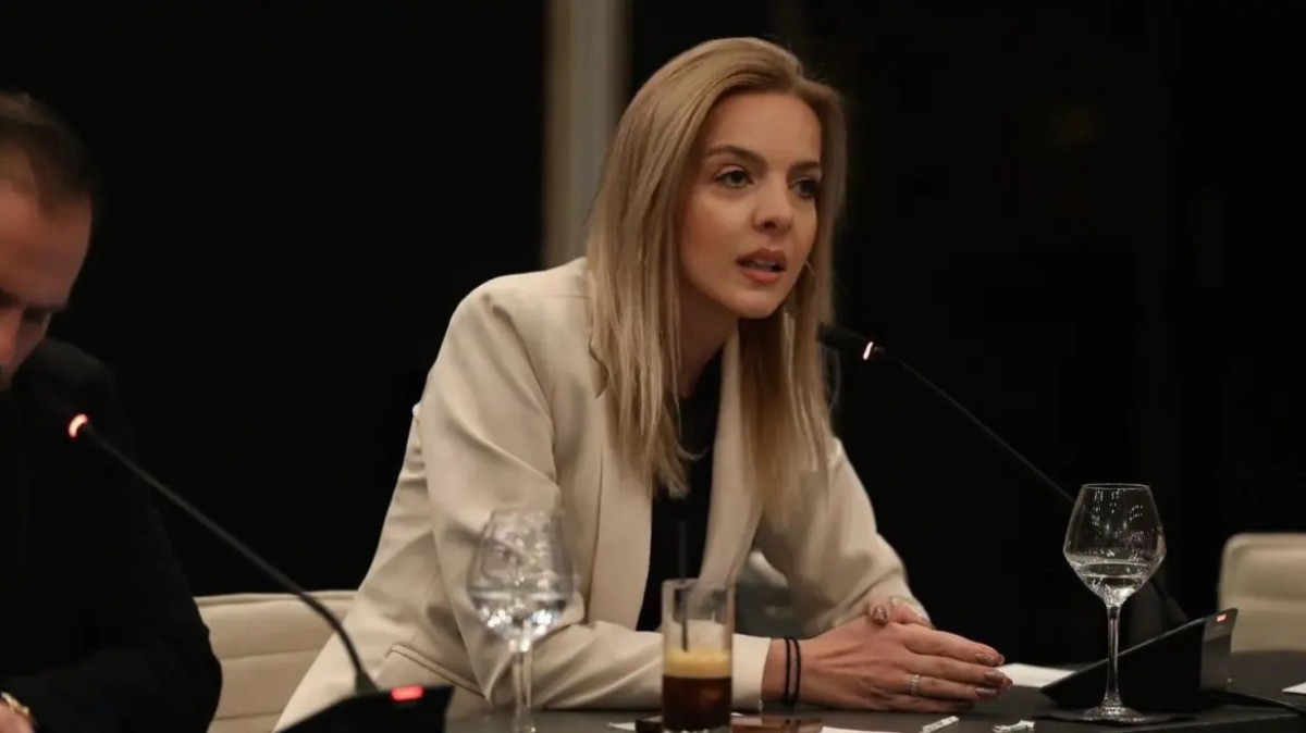 ΟΠΕΚΕΠΕ: «Πραγματικότητα τα 1,4 εκατ. ευρώ, δεν τα αποκρύπτουμε» - Tι απαντά ο σύντροφος της Καλλιόπης Σεμερτζίδου