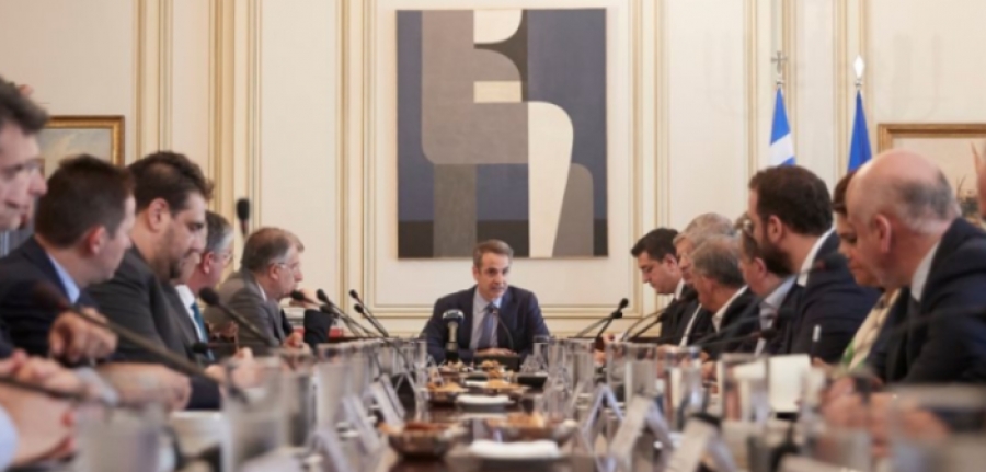 Μητσοτάκης σε περιφερειάρχες για το μεταναστευτικό: Ζητάω αλληλεγγύη από την Ευρώπη και δεν υπάρχει μεταξύ μας