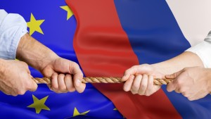 Νέες προειδοποιήσεις: «Mεγάλος πόλεμος κατασχέσεων μεταξύ Μόσχας-Ευρώπης προ των πυλών»