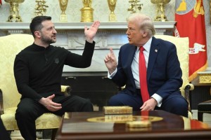 Επίθεση στον πρόεδρο των ΗΠΑ Ν.Τραμπ από τον Β.Ζελένσκι για την Κριμαία καταδεικνύει ότι σαμποτάρει την ειρήνευση
