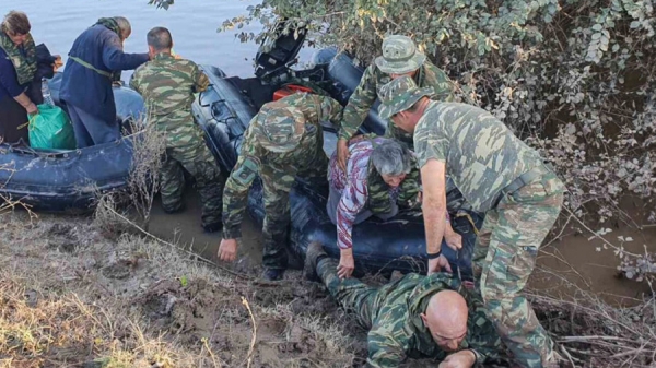 Υπάρχει ο στρατός του πεζοναύτη στον Βόλο κι ο στρατός του Αποστολάκη