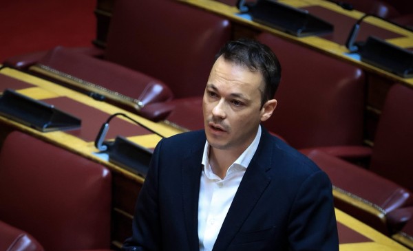 Μίλτος Ζαμπάρας για Βελανιδόδασος Ξηρομέρου: Από φυσικός θησαυρός, βορά στην ανεξέλεγκτη εγκατάσταση ΑΠΕ;