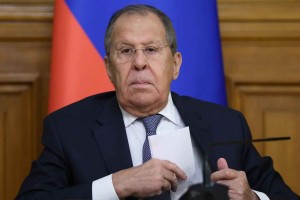 Προειδοποίηση Λαβροφ για Βρετανία: «Κινδυνεύει να θεωρηθεί μέρος του πολέμου στην Ουκρανία»