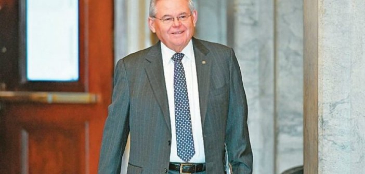 Ο Αμερικανός γερουσιαστής Μπομπ Μενέντεζ στον Πλάτανο Ναυπακτίας