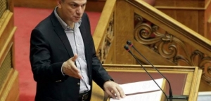 Θ. Μωραΐτης για την εξωτερική πολιτική της κυβέρνησης: «Η κυβέρνηση εμπαίζει με κάθε ευκαιρία τα εθνικά αισθήματα του λαού, “ταΐζοντας” το ακροδεξιό της ακροατήριο»
