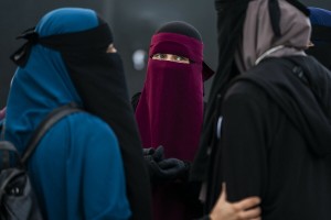 Πορτογαλία: Εγκρίθηκε το νομοσχέδιο για την απαγόρευση της μπούρκας