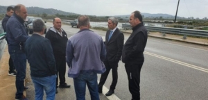 Λεσίνι: Επίσκεψη Καραγκούνη στις πληγείσες περιοχές (εικόνες)