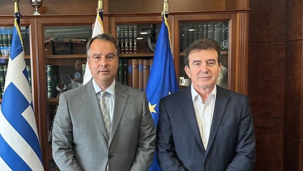 Θανάσης Παπαθανάσης: «Μόνιμη και σύγχρονη στέγη για τη Διεύθυνση Αστυνομίας Αιτωλίας – Σταθερά δίπλα στους ανθρώπους των Σωμάτων Ασφαλείας»