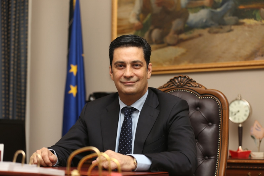 Ευχές για Καλή Ανάσταση από τον Γιώργο Παπαναστασίου