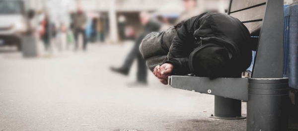 Απίστευτο περιστατικό στο Ηράκλειο - Έβαλαν πρόστιμο σε άστεγο που μέσα στον χιονιά έψαχνε να βρει καταφύγιο!