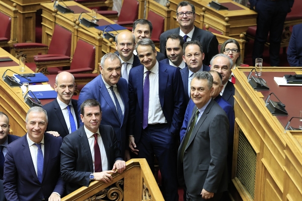 Μαξίμου: Οι προτεραιότητες και οι στόχοι για το 2024 – Ποια είναι τα μεγάλα στοιχήματα της κυβέρνησης
