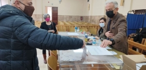 Στις κάλπες οι δικηγόροι του Αγρινίου: Νικάκης, Τσιτσέλη και Μιμμής διεκδικούν την προεδρία