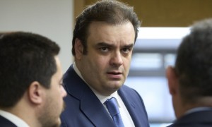 Le Monde: Η εκδίκηση της Αθήνας – Ο Έλληνας Πιερρακάκης στο τιμόνι του Eurogroup, ιστορική νίκη