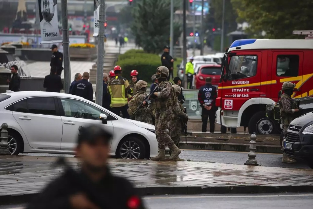 Τουρκία: Ισχυρή έκρηξη σε διυλιστήρια στη Σμύρνη (vid)