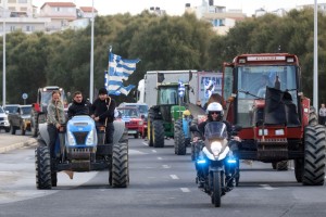 Βόλος: Αγρότες από τη Θεσσαλία και αλιείς ανακοίνωσαν τον αποκλεισμό του λιμανιού – «Δεν υποχωρούμε»
