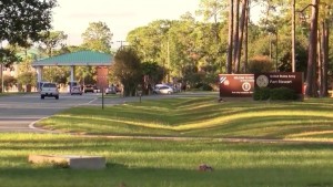 Επίθεση στην στρατιωτική βάση Fort Stewart των ΗΠΑ: Πήγαν σε καταφύγιο οι στρατιώτες – Πέντε οι νεκροί (βίντεο)