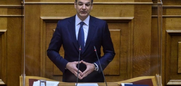 Πρόταση μομφής: Στο βήμα ο Κυριάκος Μητσοτάκης